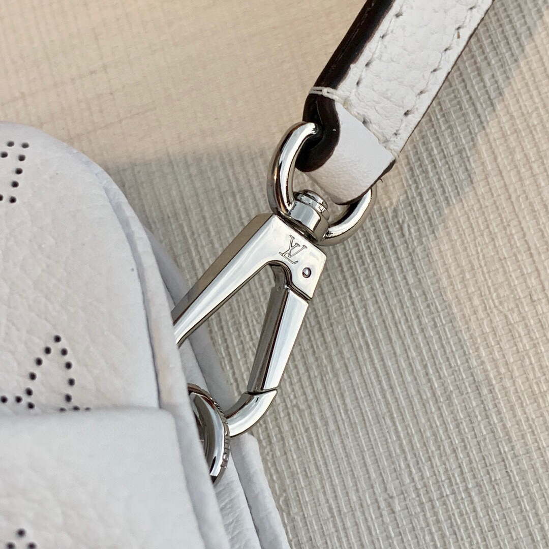 LV M80497 Louis Vuitton Scala Mini Pouch Bag Beige and Pink | lv m80497 louis vuitton scala mini pouch bag beige pink 006