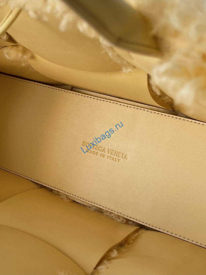 Bottega Veneta BV 652867 Arco Tote Intreccio shearling Light Yellow | bottega veneta bv 652867 arco tote intreccio shearling yellow 018