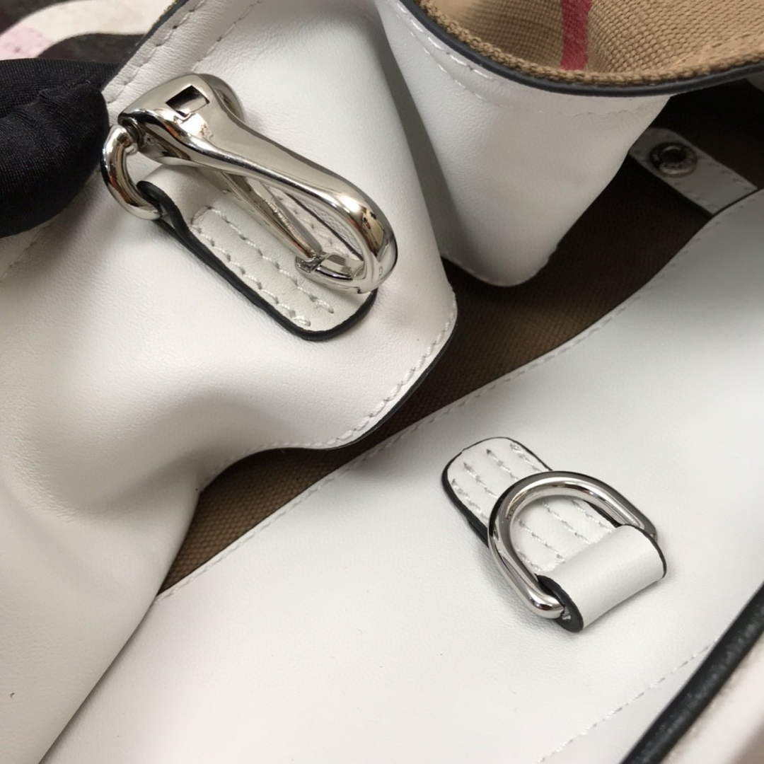 Burberry 39457261 Ashby White Canvas Hobo Bag | burberry 39457261 ashby white canvas hobo bag white 007
