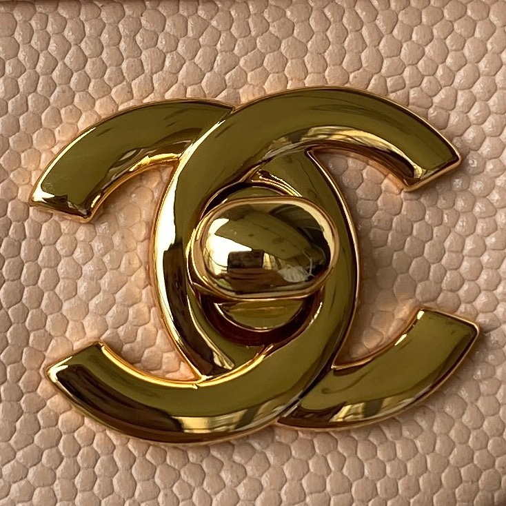 Chanel A01112 Flap Handbag Classic bag Grained shiny Calfskin Black Apricot Pink Gold | chanel a01112 flap handbag classic bag grained shiny calfskin black silver 030