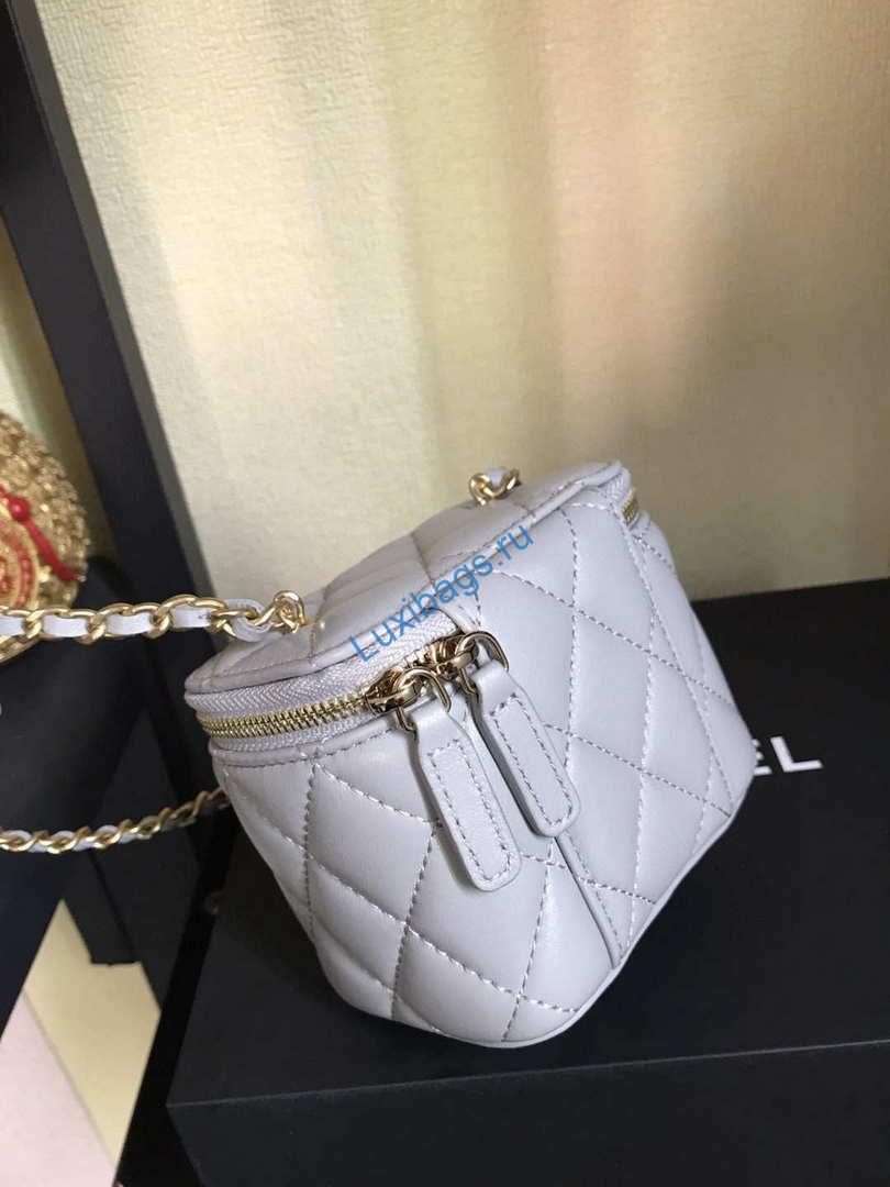 Chanel AP1447 small Vanity with chain lambskin gold Light Purple | chanel ap1447 small vanity with chain lambskin gold 025