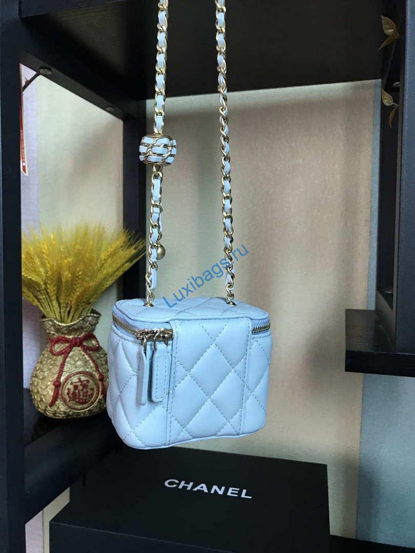 Chanel AP1447 small Vanity with chain lambskin gold Light Blue | chanel ap1447 small vanity with chain lambskin gold blue 002