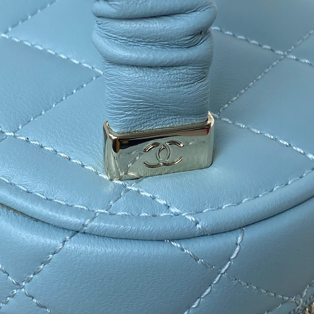 Chanel Vanity Case Lambskin AP2730 Blue | chanel ap2730 vanity case lambskin 23