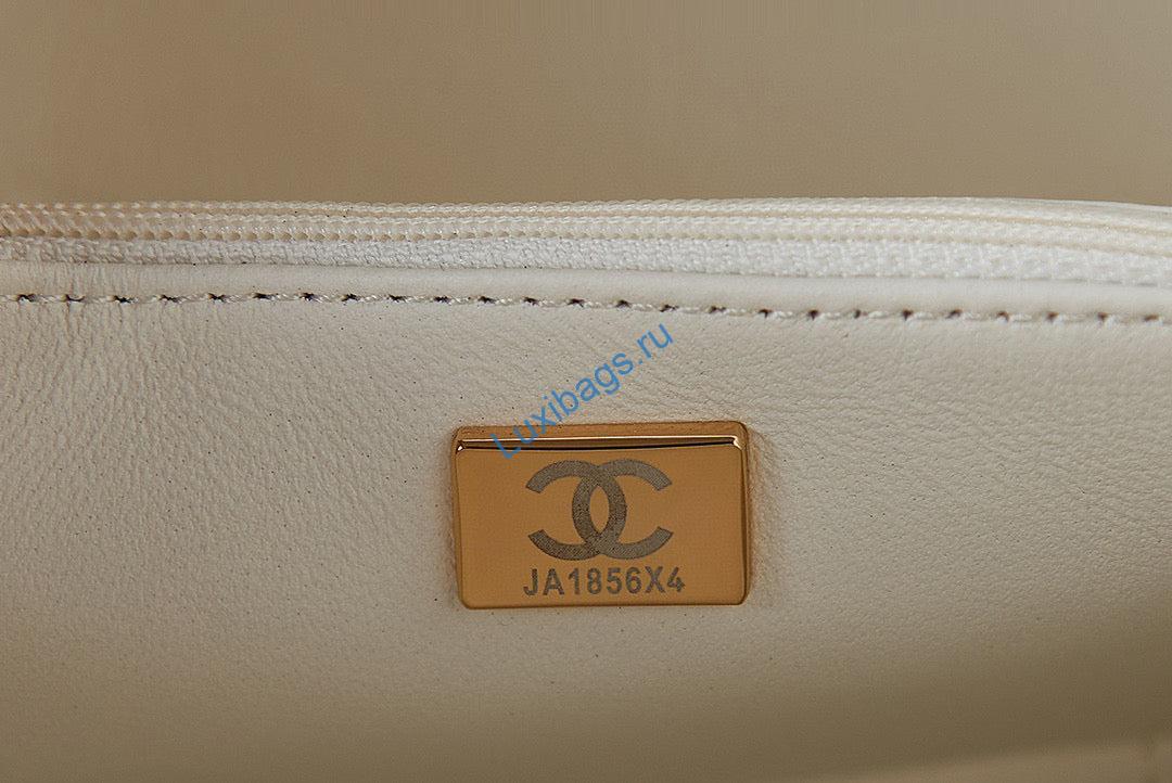 Chanel Small Vanity Case Lambskin gold-tone metal AS3066 White | chanel as3066 small vanity case lambskin gold tone metal white 08