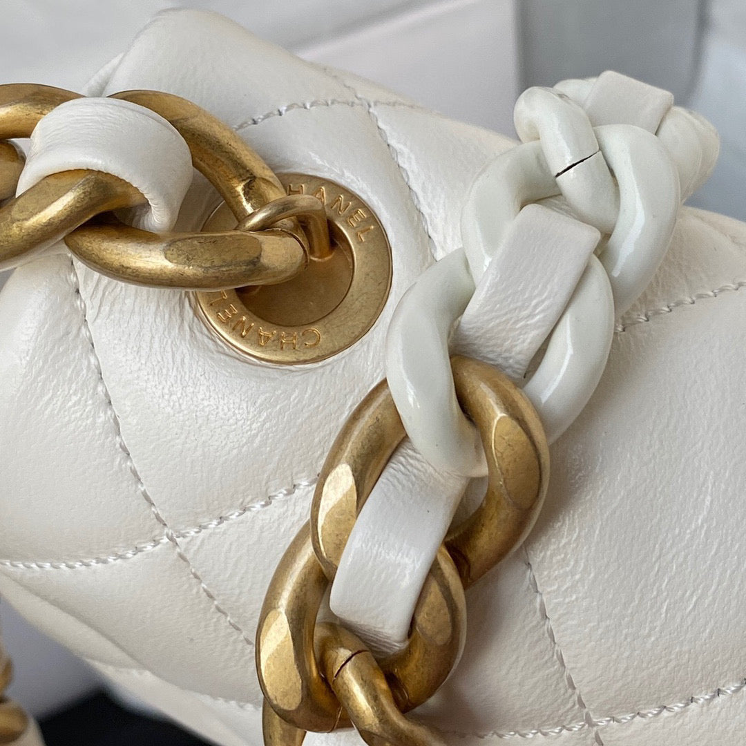 Chanel Mini Flap Bag Lambskin Gold-Tone Metal AS3205 White | chanel as3205 mini flap bag lambskin gold tone metal white 04