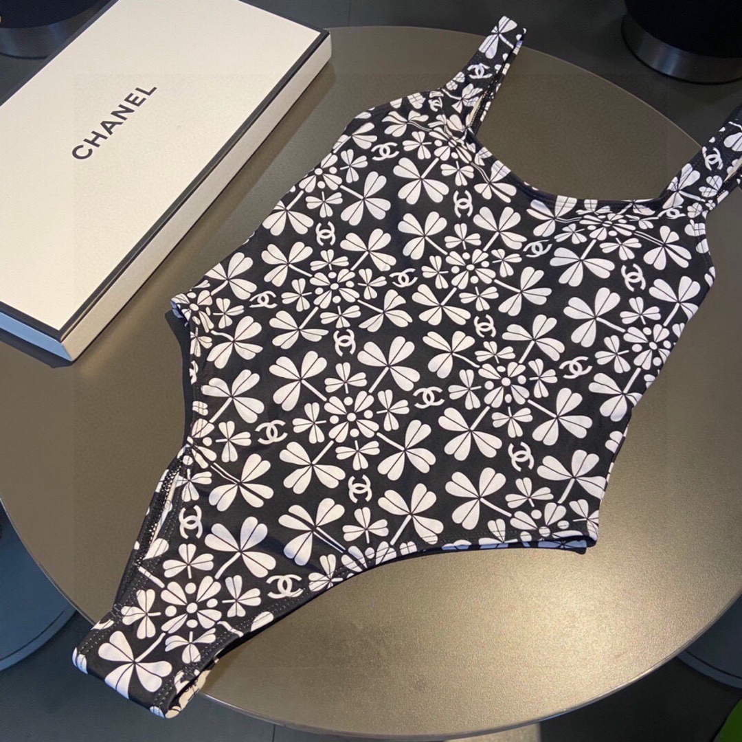 Chanel Women's Bikini Swimsuit Suit P72628 | chanel womens bikini swimsuit suit 046