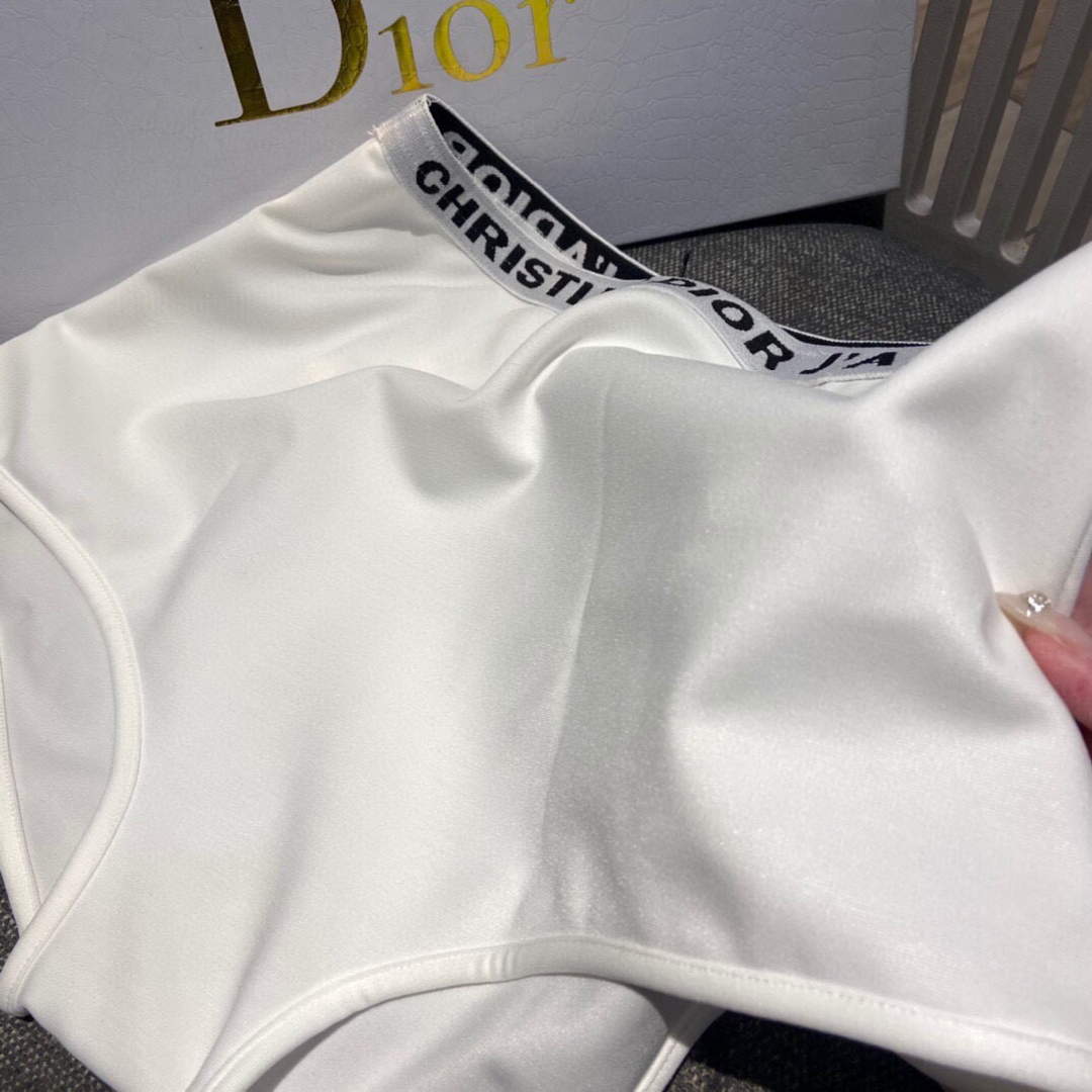 Dior Women's Fashion swimsuit Bikini 22BB10 | dior womens fashion swimsuit bikini ei 026