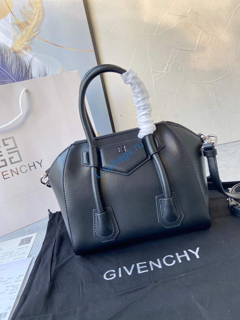 Givenchy BB50J0B00D Mini Antigona Lock Bag in Box Leather Black | givenchy bb50j0b mini antigona lock bag in box leather 003