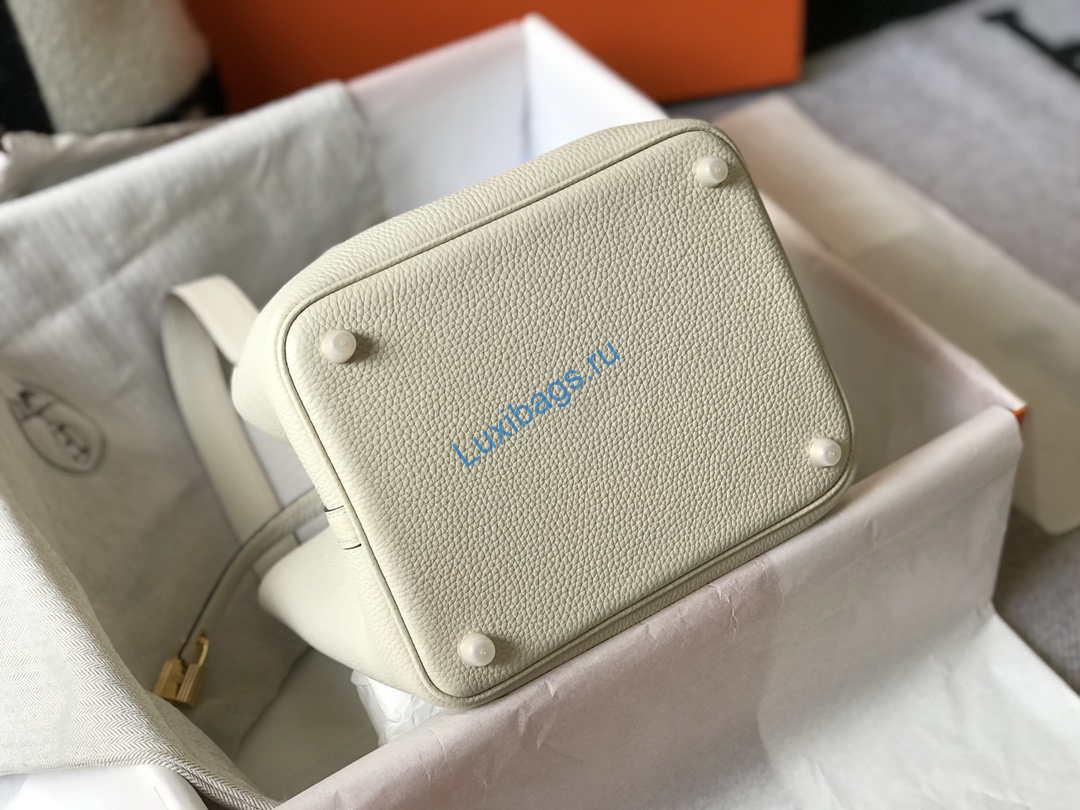 hermes h056289 picotin lock 18 22 bag h330012 gold 2 Hermes H056289 Picotin Lock 18 22 Bag H330012 Gold | hermes h056289 picotin lock 18 22 bag h330102