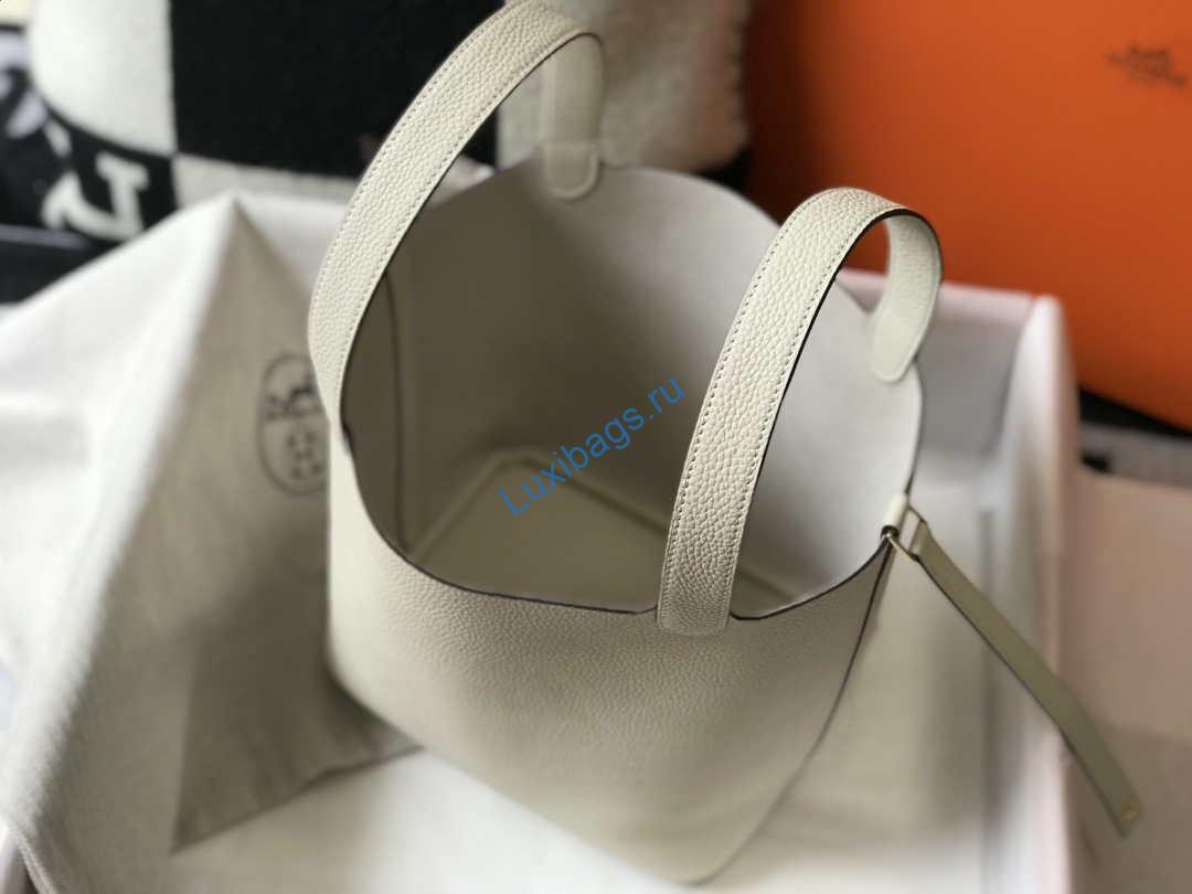 hermes h056289 picotin lock 18 22 bag h330012 gold 8 Hermes H056289 Picotin Lock 18 22 Bag H330012 Gold | hermes h056289 picotin lock 18 22 bag h330108