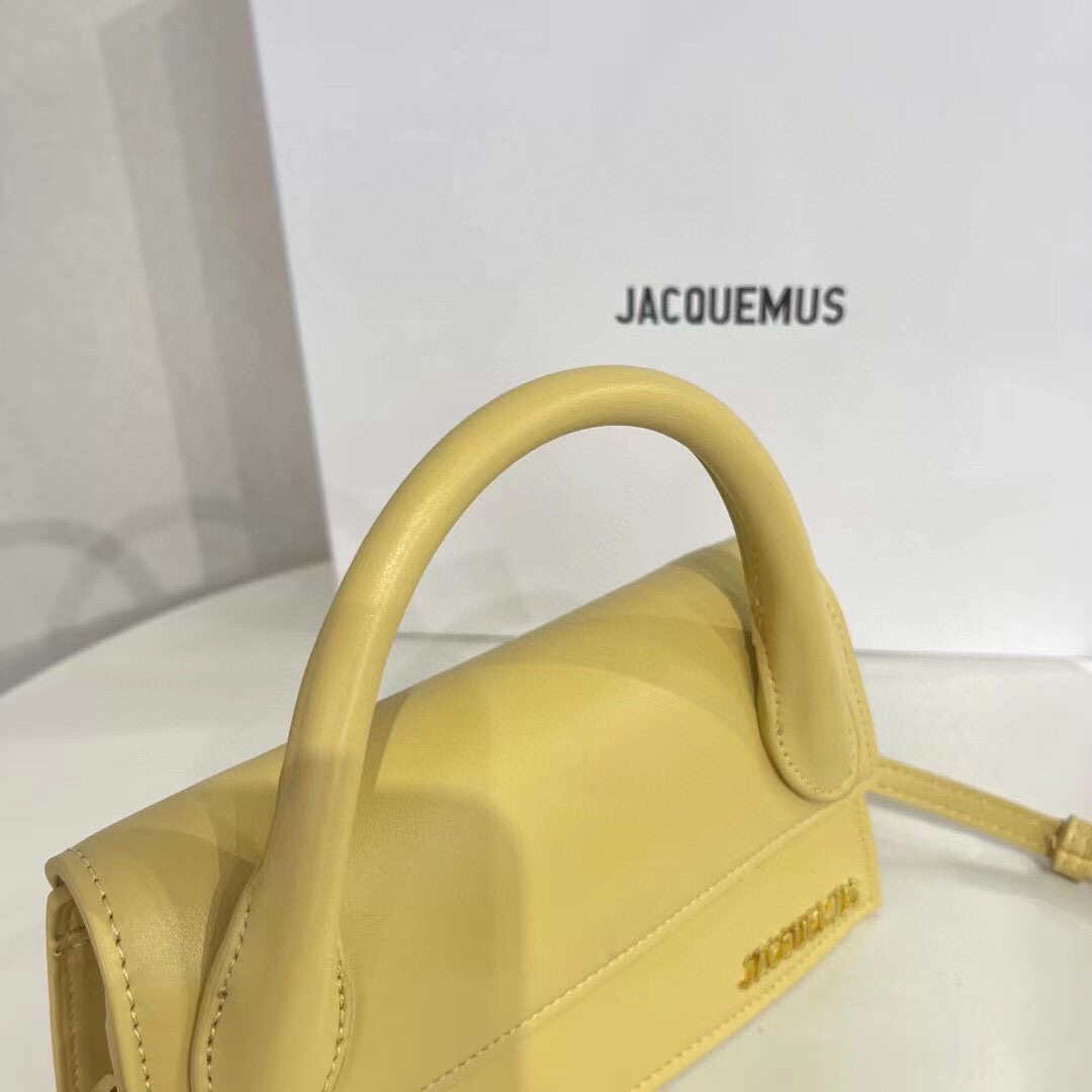 Jacquemus Le grand Chiquito 213BA003 Yellow | jacquemus le grand chiquito 213ba003 rose red 006