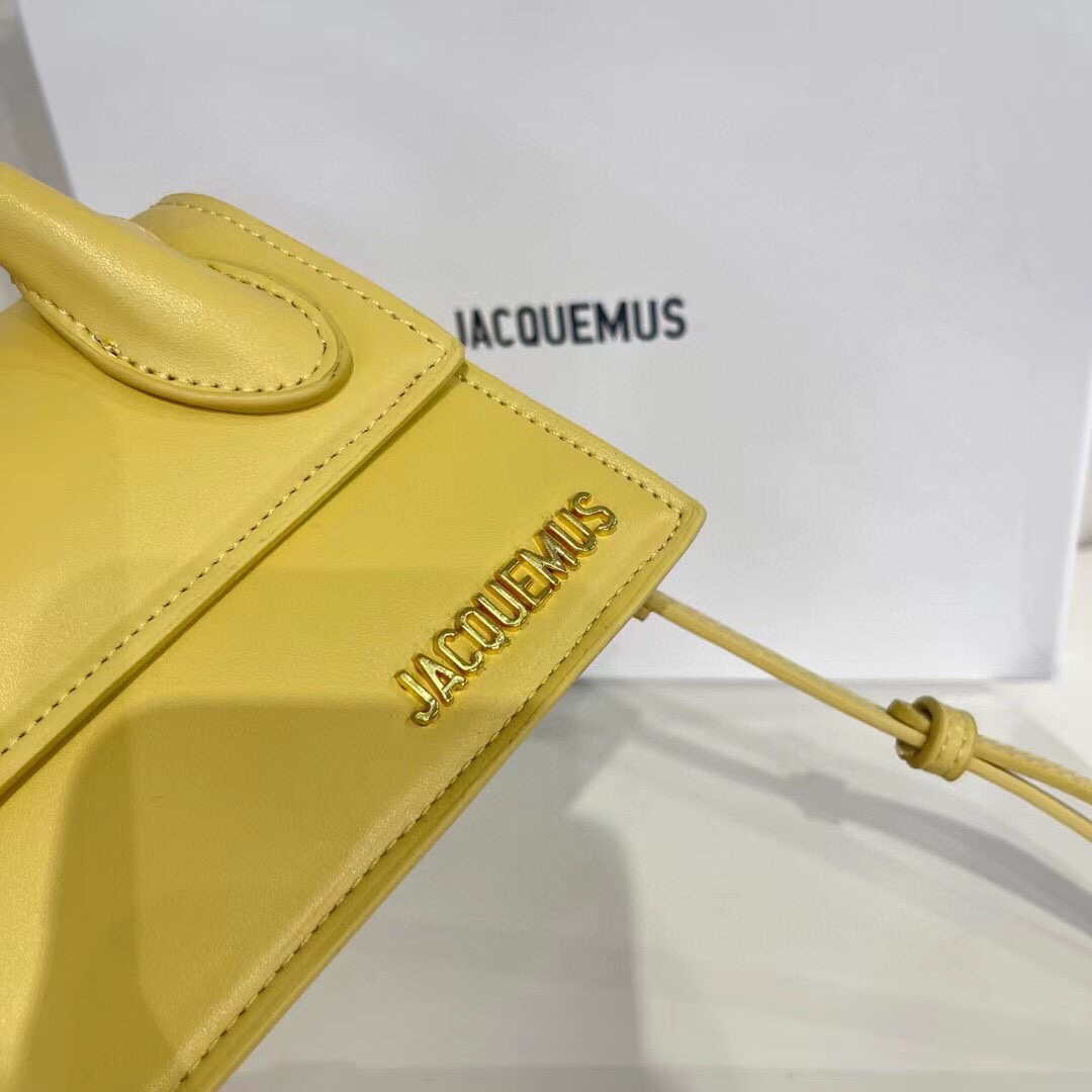 Jacquemus Le grand Chiquito 213BA003 Yellow | jacquemus le grand chiquito 213ba003 rose red 007