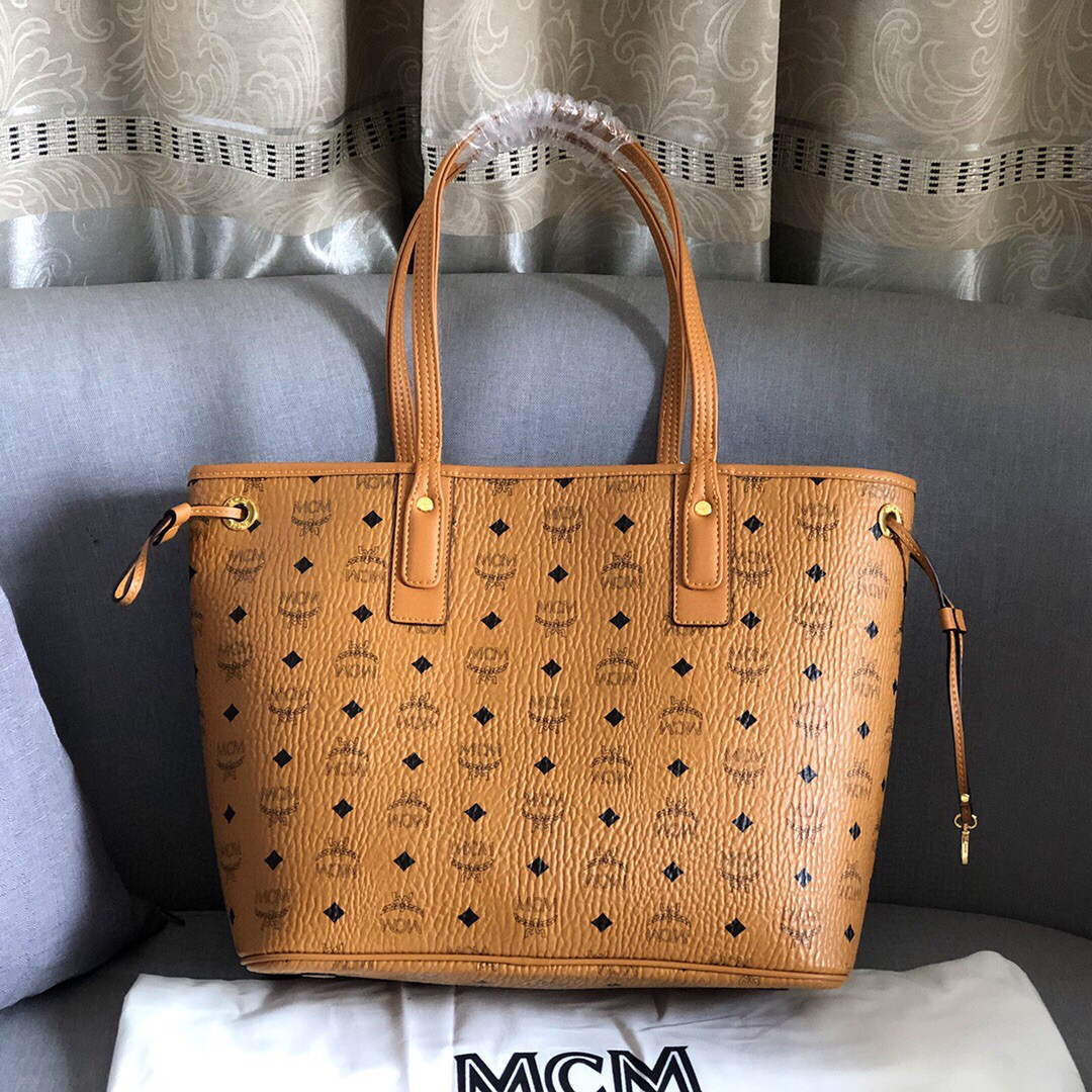 MCM MWPCSVI01CO001 Medium Reversible Liz Shopper in Visetos | mcm mwpcsvi01co001 reversible liz shopper in visetos 005