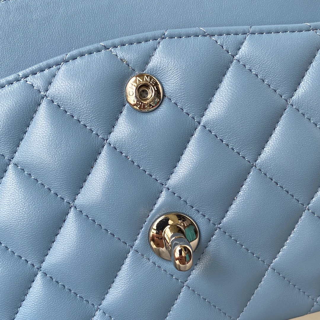 Chanel A01112 Flap Handbag Classic Bag Lambskin Sky Blue Silver | chanel a01112 flap handbag classic bag lambskin light 026