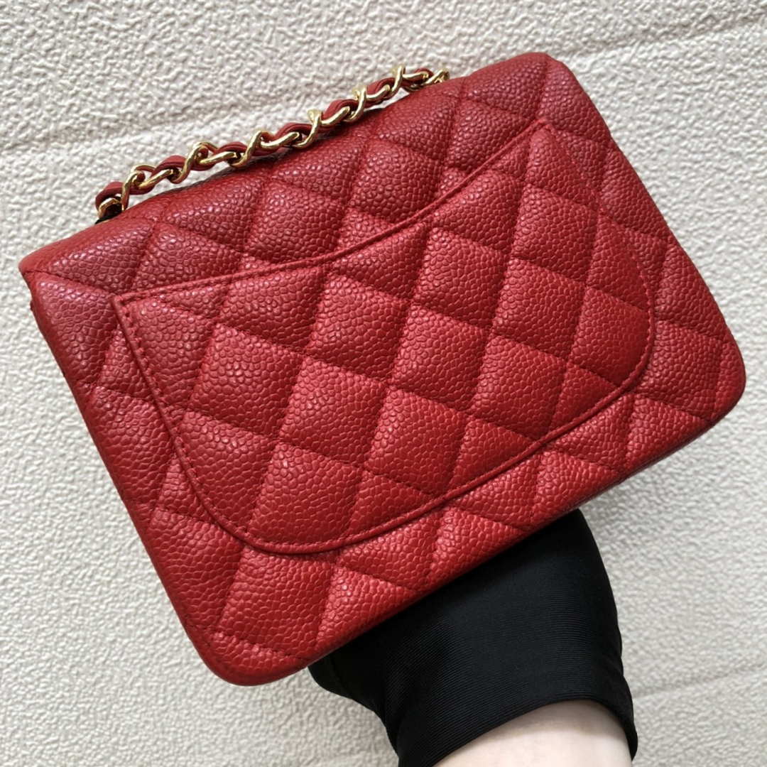 Chanel A35200 Mini Flap Bag 17cm Grained Calfskin Red Gold | chanel a35200 mini flap bag 17cm grained calfskin red 003
