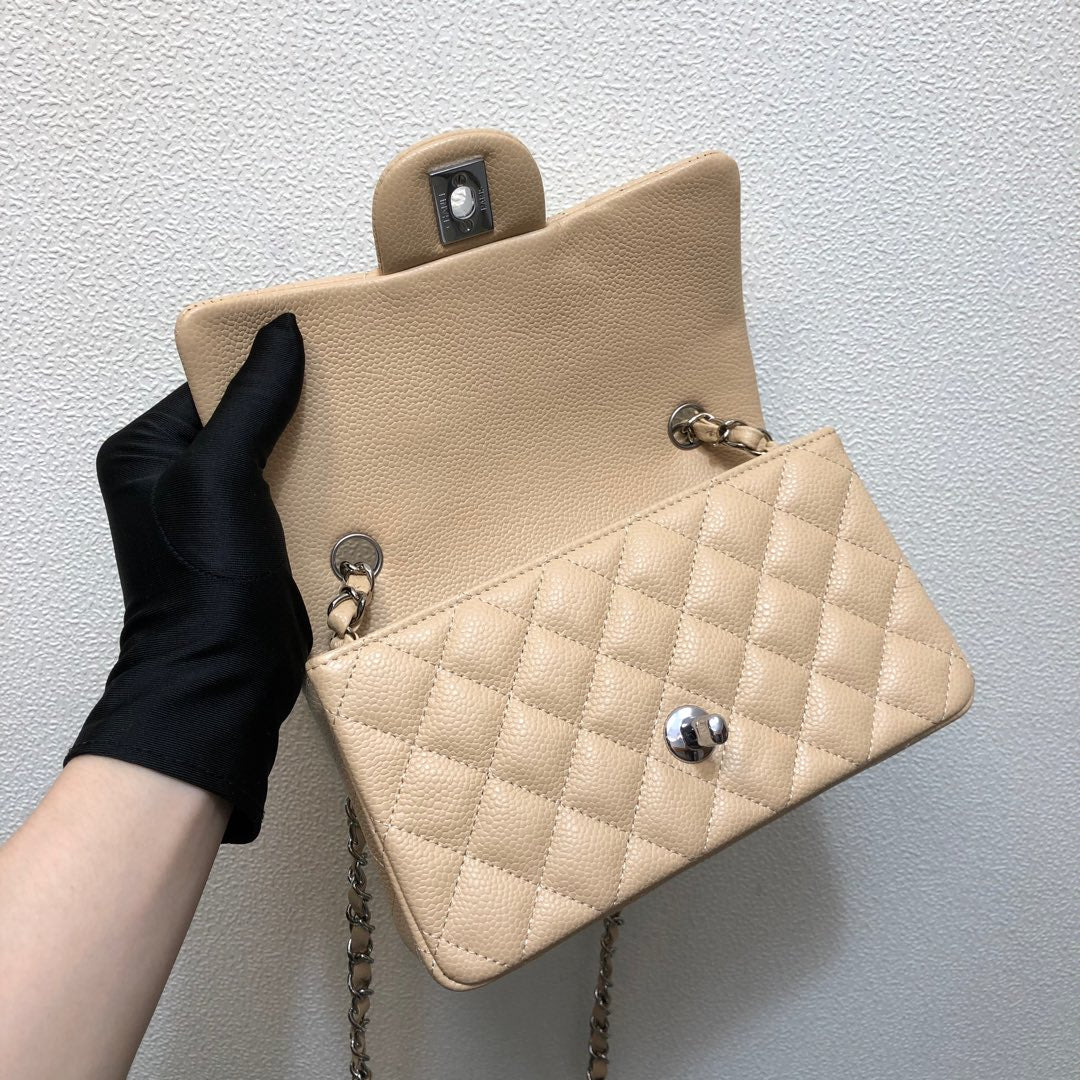 Chanel A69900 Mini Flap Bag Grained Calfskin Apricot Silver | chanel a69900 mini flap bag grained calfskin apricot 016