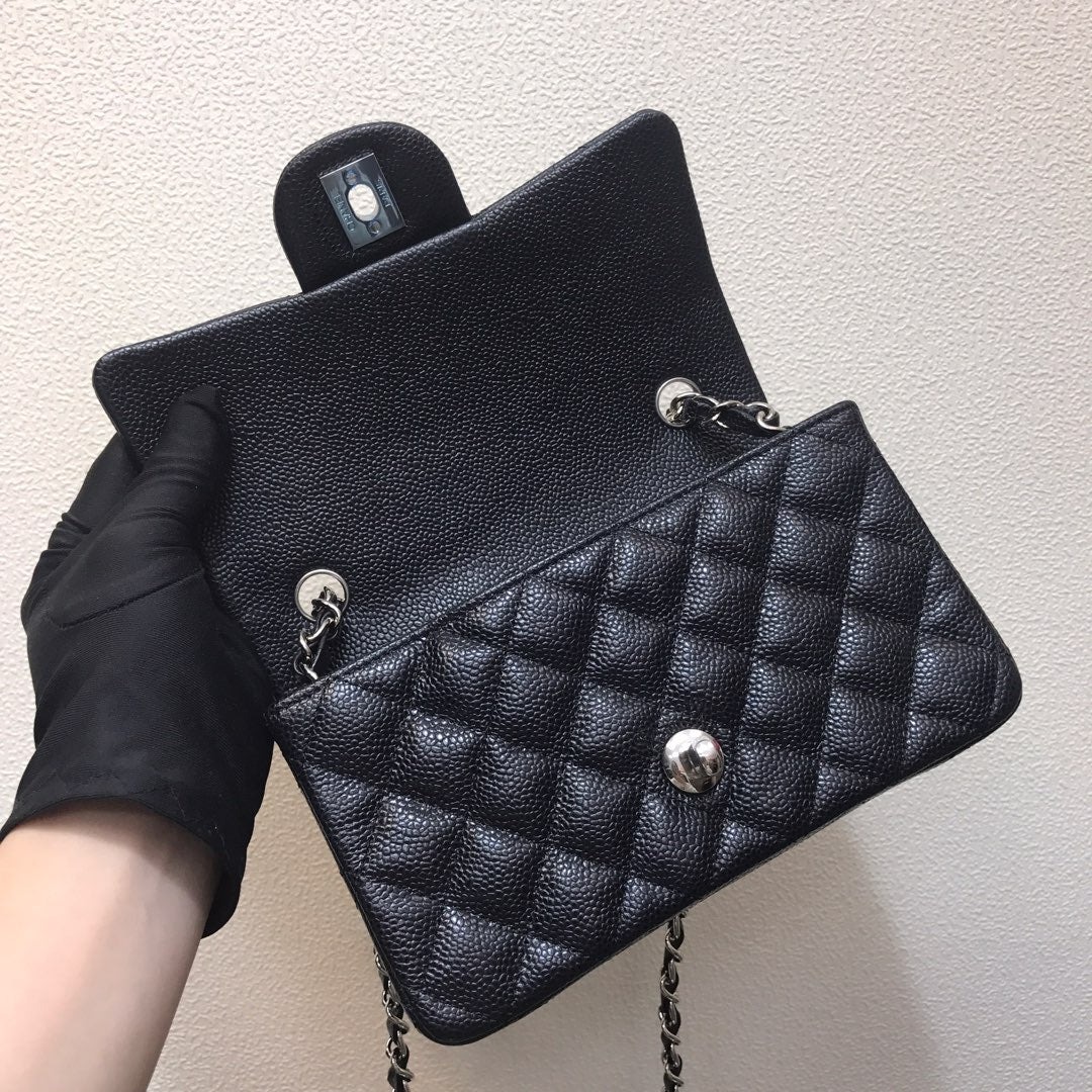 Chanel A69900 Mini Flap Bag Grained Calfskin Black Silver | chanel a69900 mini flap bag grained calfskin black 007