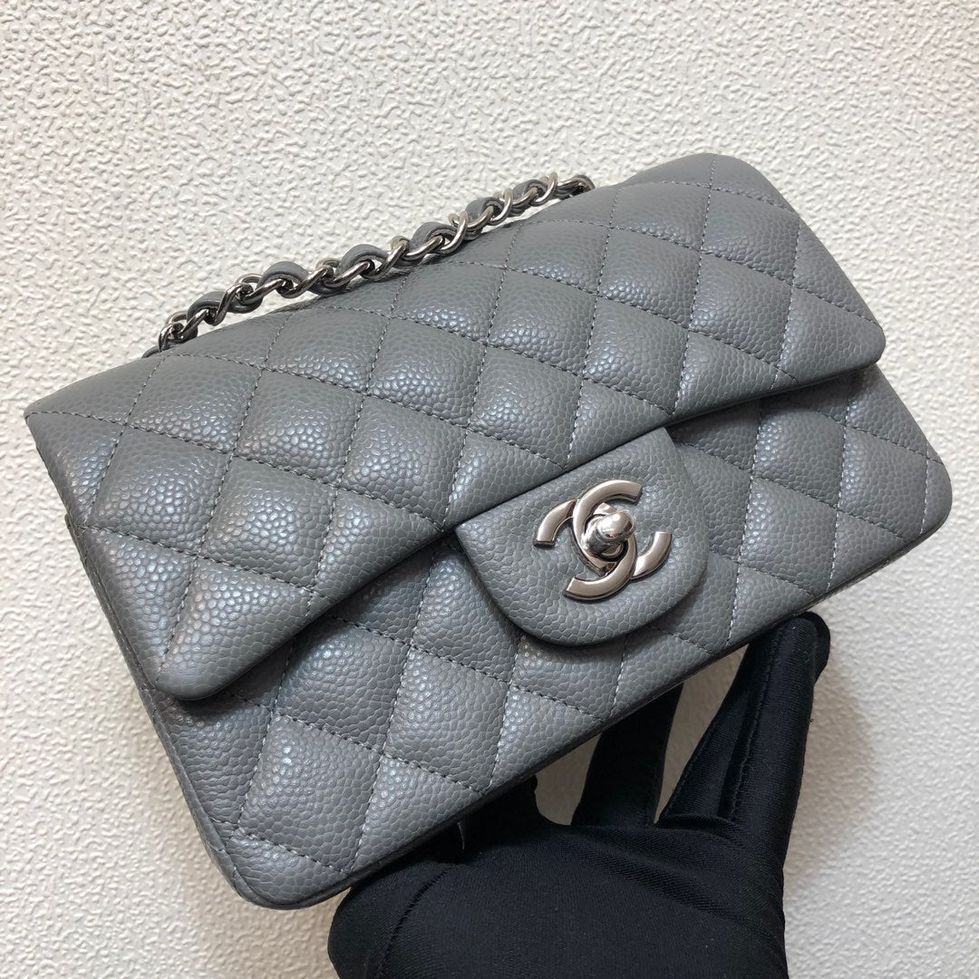 Chanel A69900 Mini Flap Bag Grained Calfskin Gray Silver | chanel a69900 mini flap bag grained calfskin gray 011