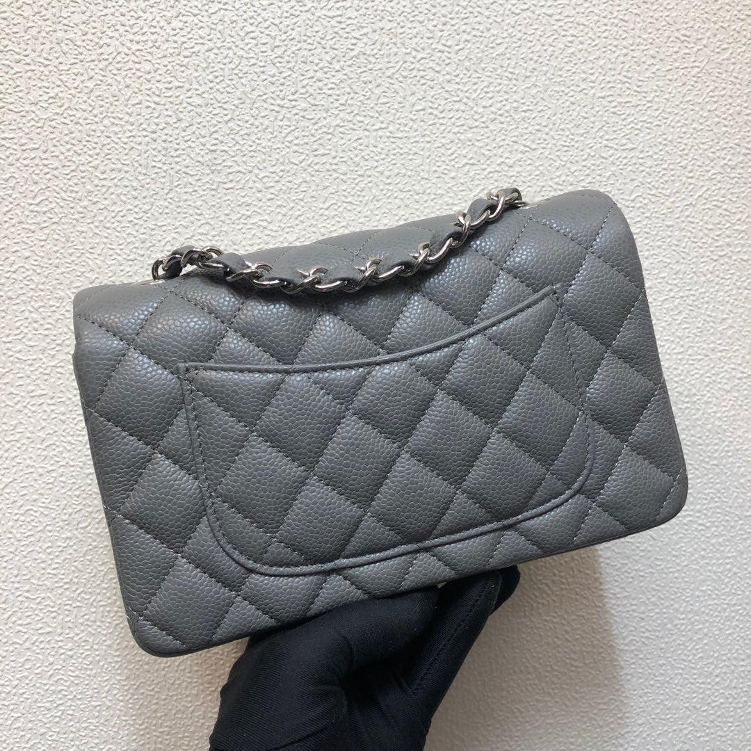 Chanel A69900 Mini Flap Bag Grained Calfskin Gray Silver | chanel a69900 mini flap bag grained calfskin gray 013
