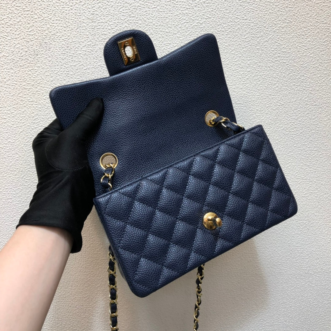 Chanel A69900 Mini Flap Bag Grained Calfskin Navy Blue Gold | chanel a69900 mini flap bag grained calfskin navy blue 007