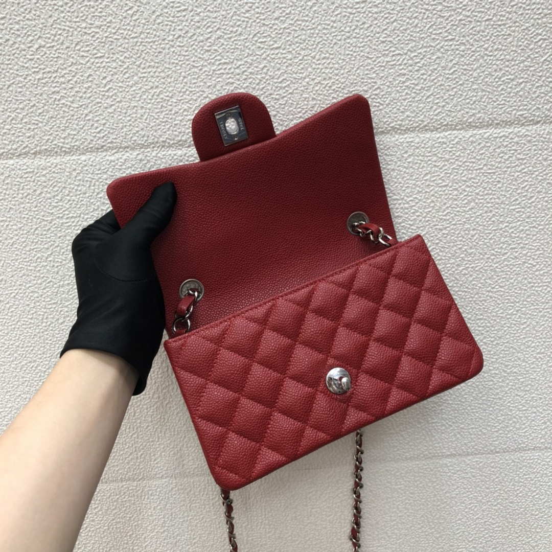Chanel A69900 Mini Flap Bag Grained Calfskin Red Silver | chanel a69900 mini flap bag grained calfskin red 016