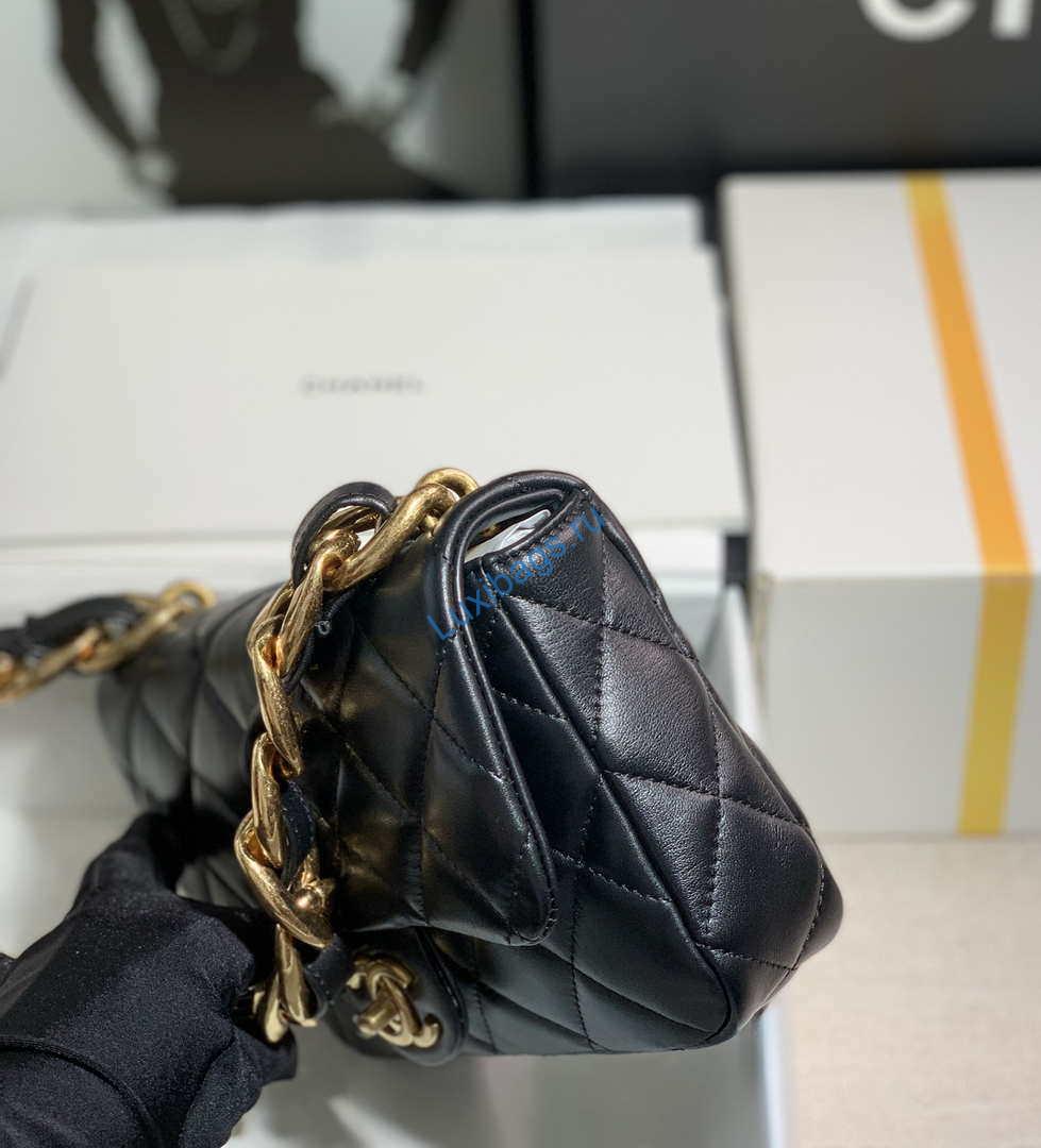 Chanel AS3214 Small Flap Bag Lambskin Gold-Tone Metal Black | chanel as3213 small flap bag lambskin gold tone metal 024