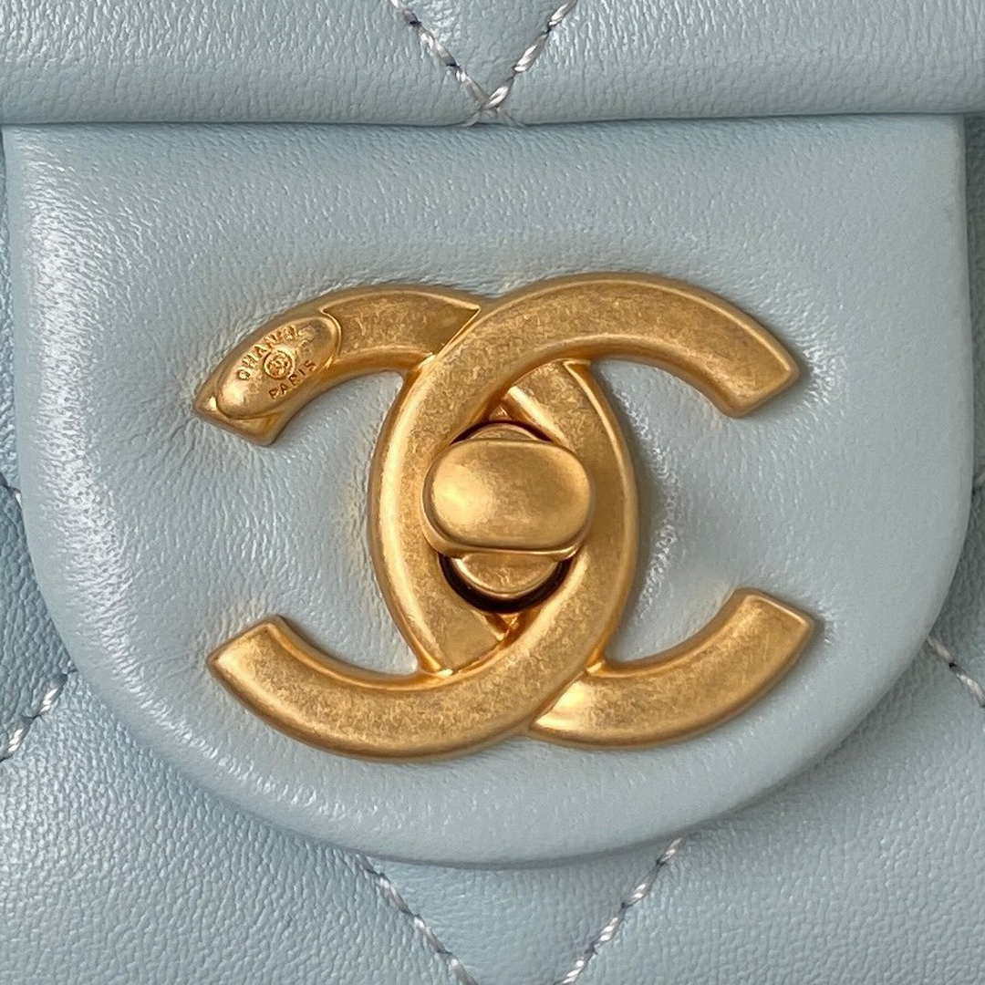 Chanel AS3214 Small Flap Bag Lambskin Gold-Tone Metal Blue | chanel as3213 small flap bag lambskin gold tone metal 039