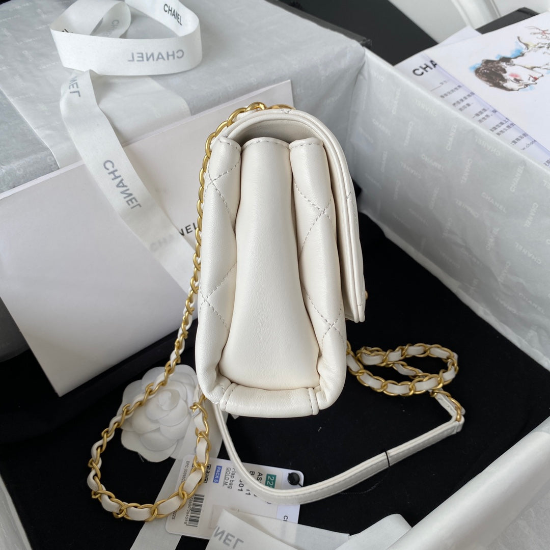 Chanel Mini Flap Bag Lambskin AS3239 white | chanel as3239 mini flap bag lambskin white 5