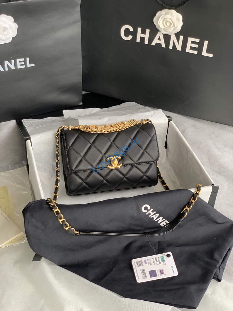 Chanel Small Flap Bag Lambskin AS3240 Black | chanel as3240 small flap bag lambskin black 1