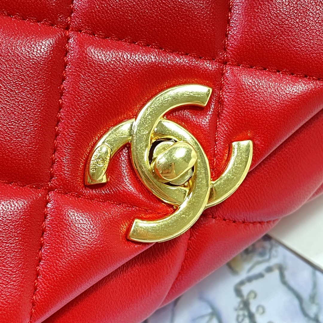 Chanel AS3366 Flap Bag 20cm Lambskin Red | chanel as3366 mini flap bag 20cm lambskin 025