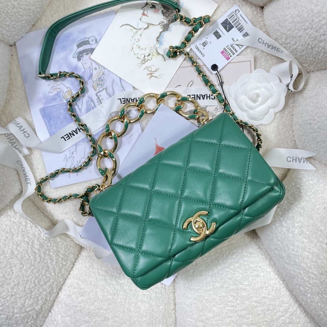Chanel AS3366 Flap Bag 20cm Lambskin Green | chanel as3366 mini flap bag 20cm lambskin 032