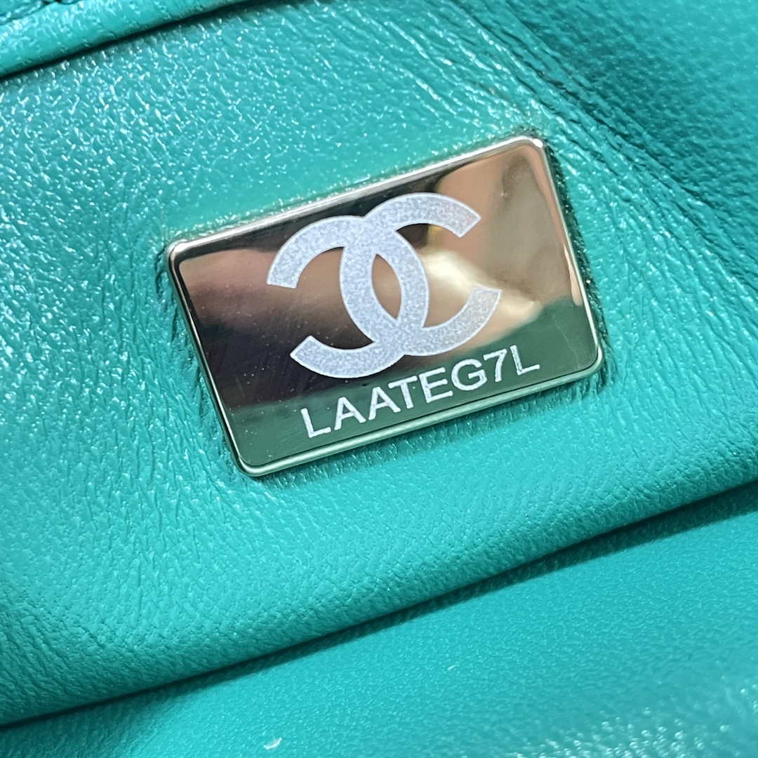 Chanel AS3366 Flap Bag 20cm Lambskin Green | chanel as3366 mini flap bag 20cm lambskin 036