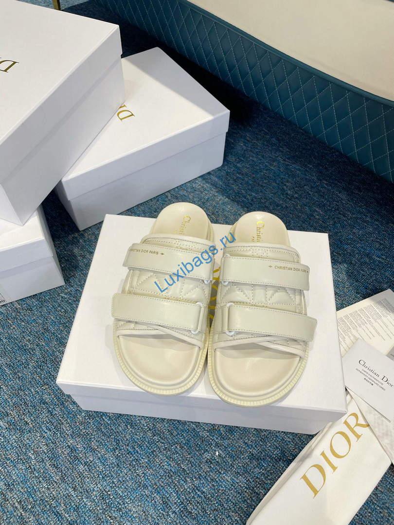 Dior Women's Shoes DIO(R) Evolution Slide Quilted Cannage KCQ716CQC White | dior womens shoes dior evolution slide quilted cannage kcq716cqc 004
