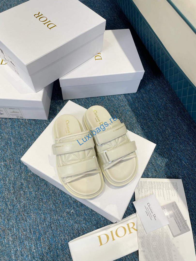 Dior Women's Shoes DIO(R) Evolution Slide Quilted Cannage KCQ716CQC White | dior womens shoes dior evolution slide quilted cannage kcq716cqc 005