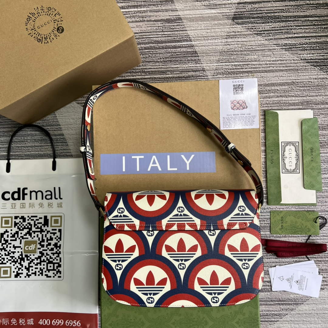 Gucci adidas x Gucci Horsebit 1955 shoulder bag 602204 blue and red leather | gucci 602204 adidas x gucci horsebit 1955 shoulder bag blue and red leather 02