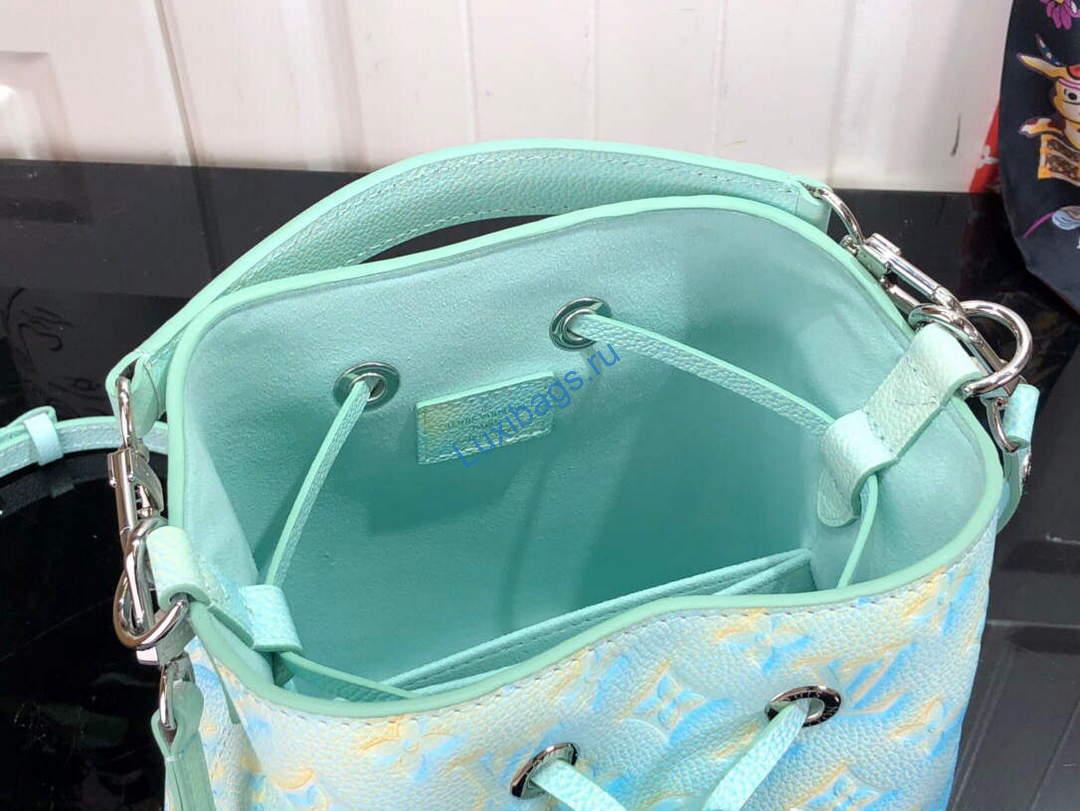 LV M46173 Louis Vuitton NÉONOÉ BB Bucket Bag Vert d'eau Green | lv m46173 louis vuitton neonoe bb bucket bag vert deau green 010
