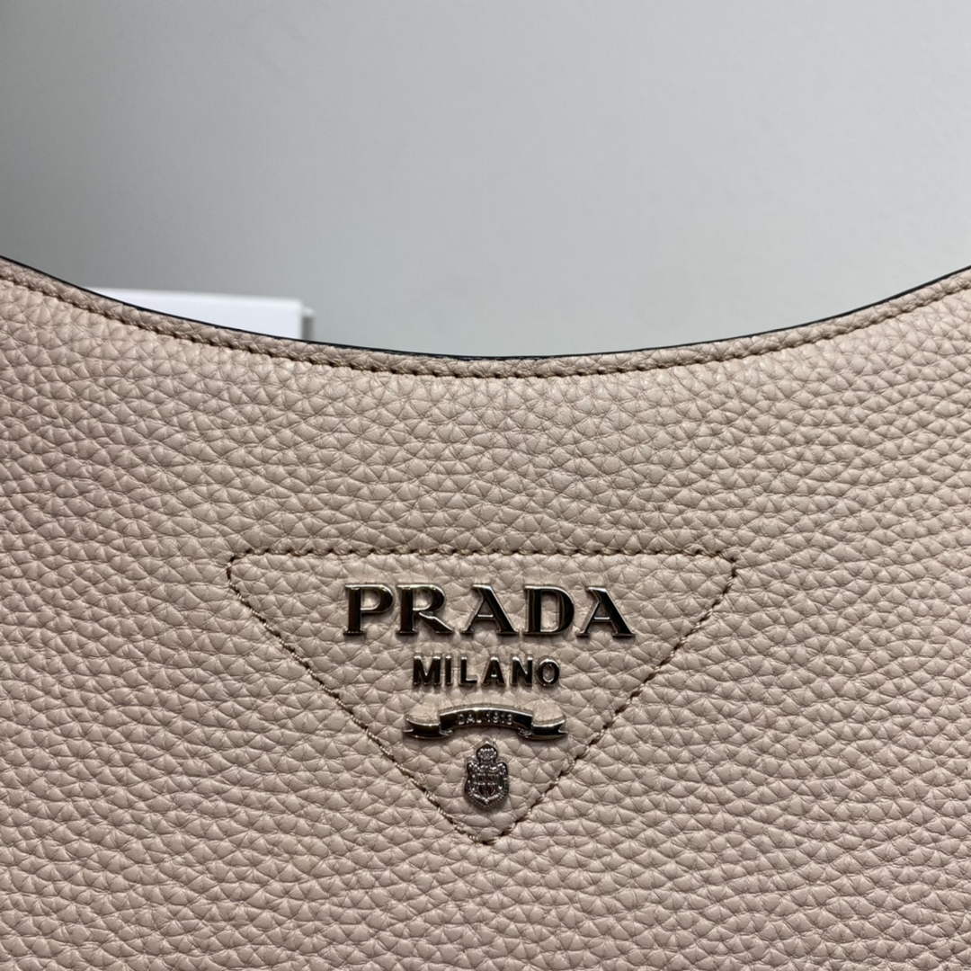 Prada Leather hobo bag 1BC073 In Pink | prada 1bc073 leather hobo bag in pink 4