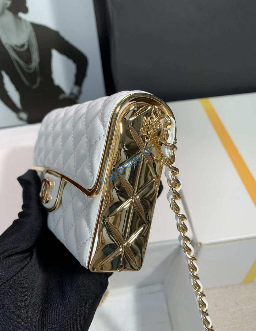 Chanel AS3308 Small Evening Bag 22A Limited Edition White Lambskin Gold | chanel as3308 small evening bag 22a limited edition white lambskin gold 006