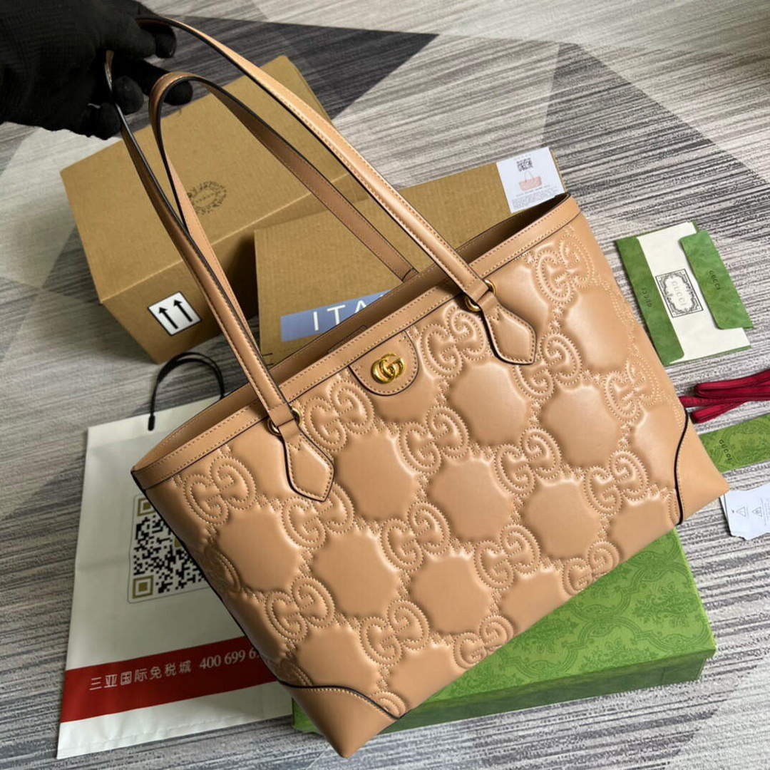 Gucci 631685 GG matelassé leather medium tote Bag Beige | gucci 631685 gg matelasse leather medium tote bag 035