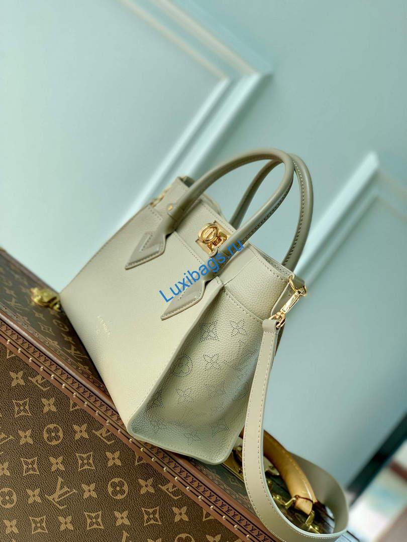 LV M57729 Louis Vuitton On My Side PM Tote Bag Beige | lv m57729 louis vuitton on my side pm tote bag beige 004