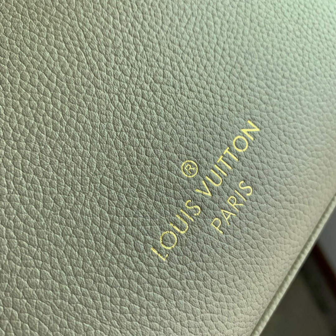 LV M57729 Louis Vuitton On My Side PM Tote Bag Beige | lv m57729 louis vuitton on my side pm tote bag beige 008