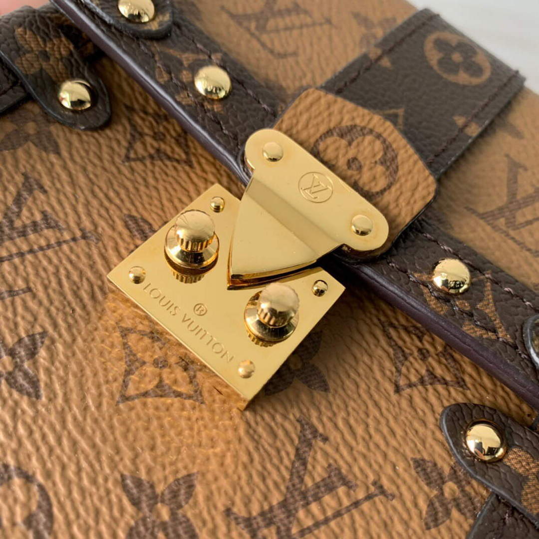 LV M63913 Louis Vuitton Vertical Trunk Pochette Bag Brown | lv m63913 louis vuitton vertical trunk pochette bag 016