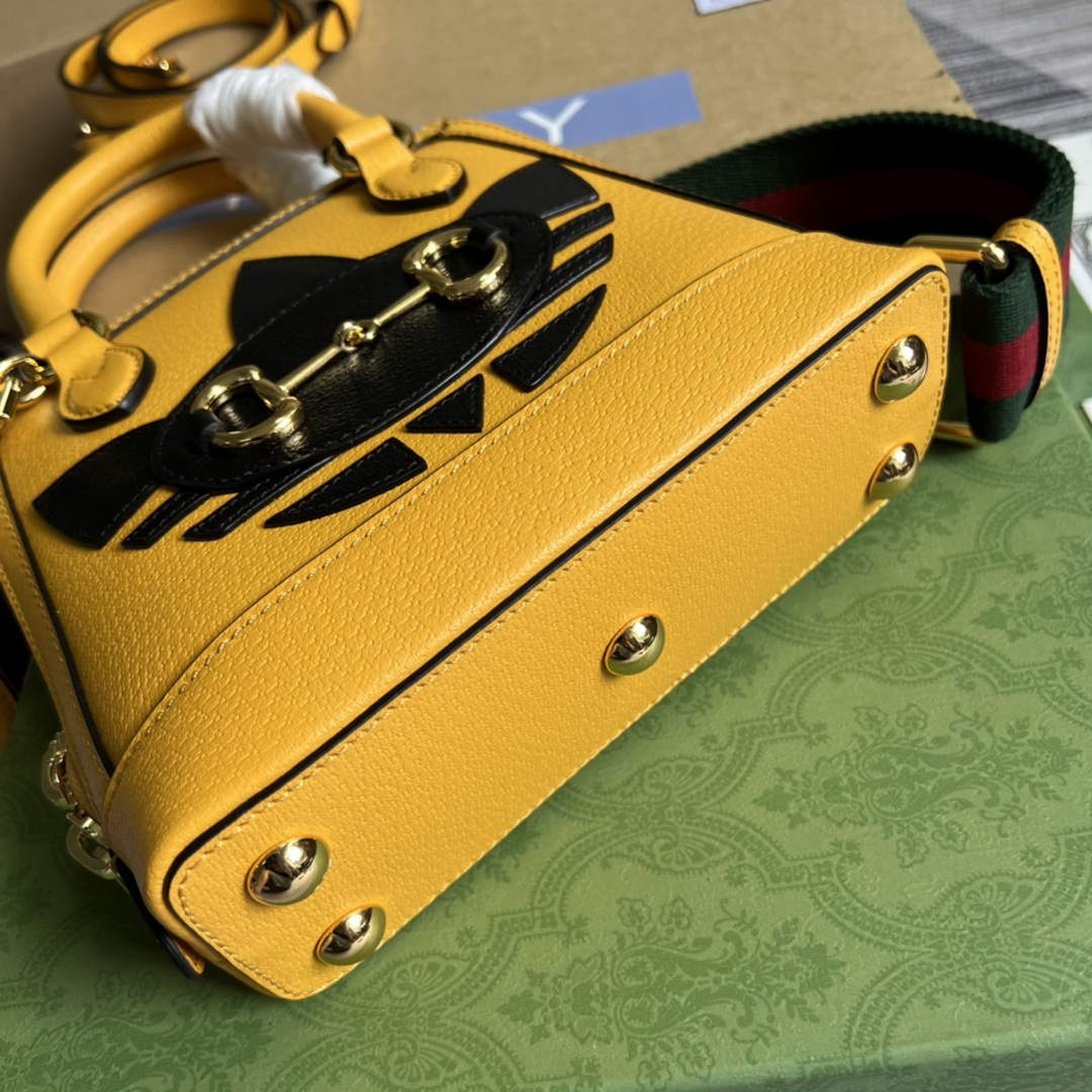 Adidas x Gucci 677212 Horsebit 1955 mini bag Yellow and black leather | adidas x gucci 677212 horsebit 1955 mini bag 35