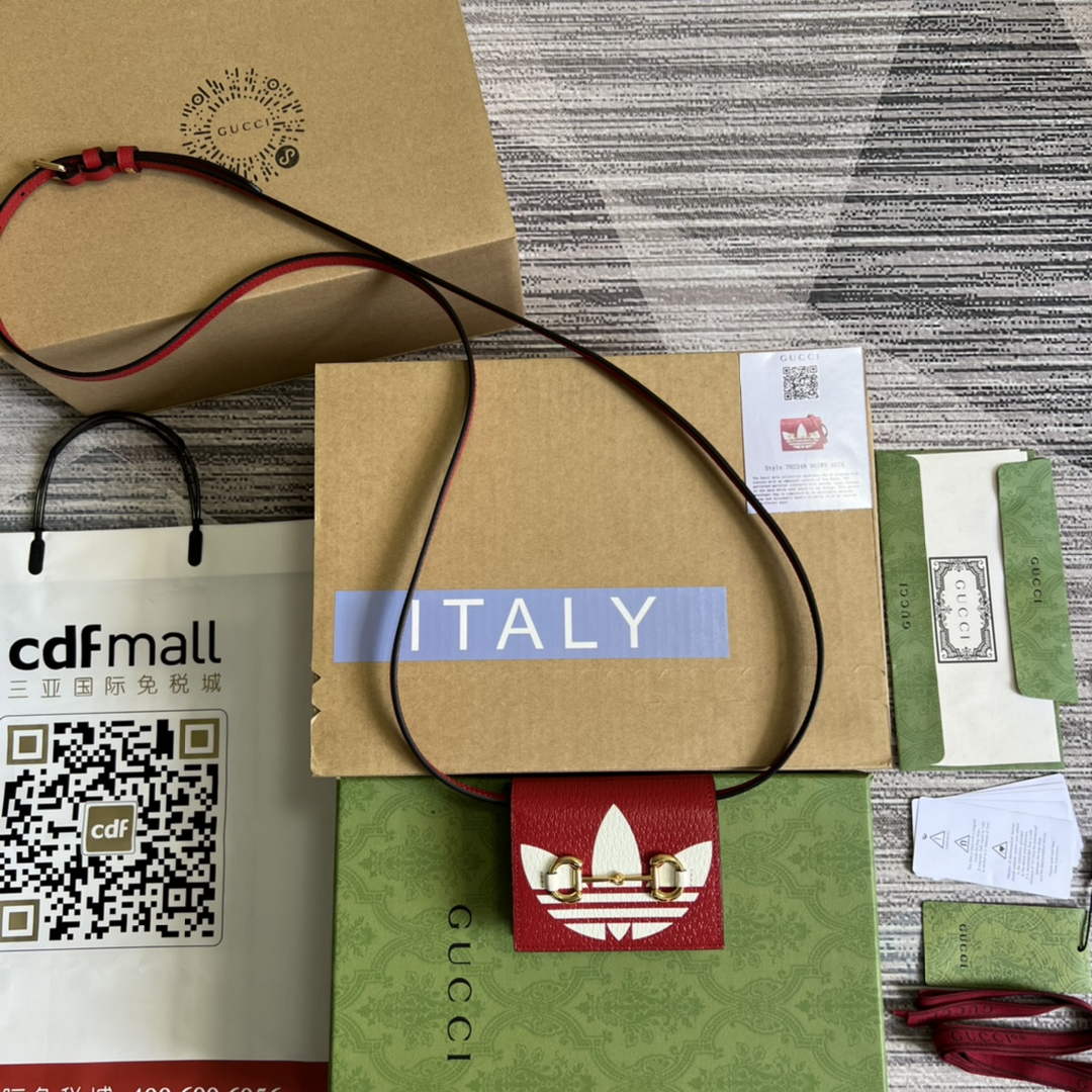 Adidas x Gucci card case with Horsebit 702248 Off-white and red leather | adidas x gucci card case with horsebit 702248 19