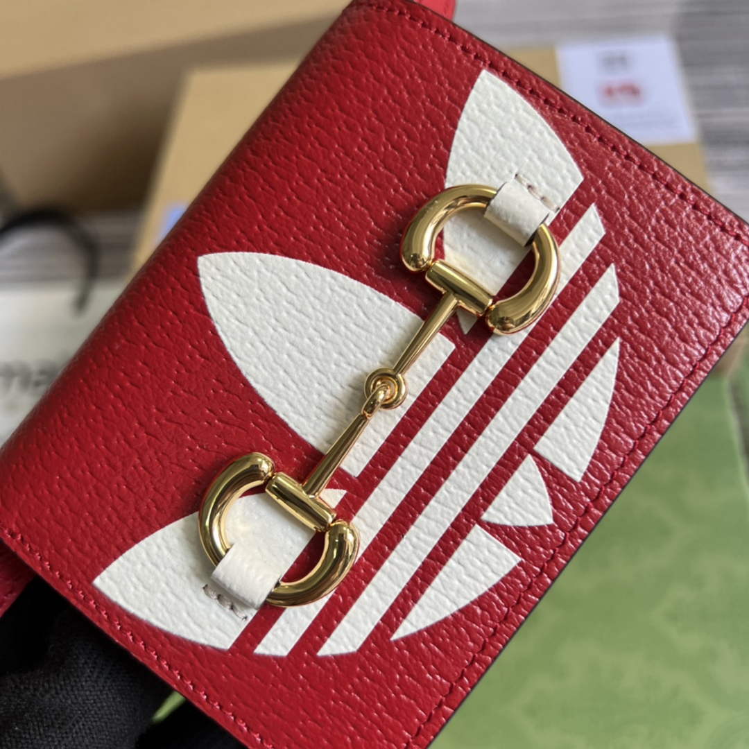 Adidas x Gucci card case with Horsebit 702248 Off-white and red leather | adidas x gucci card case with horsebit 702248 23