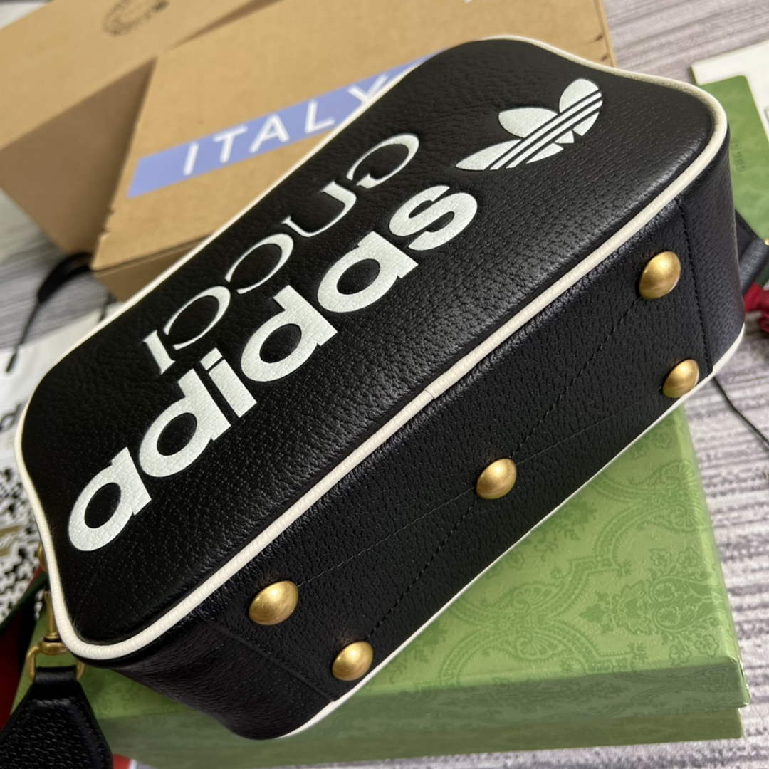 Adidas x Gucci small shoulder bag 702427 Black leather | adidas x gucci small shoulder bag 702427 05