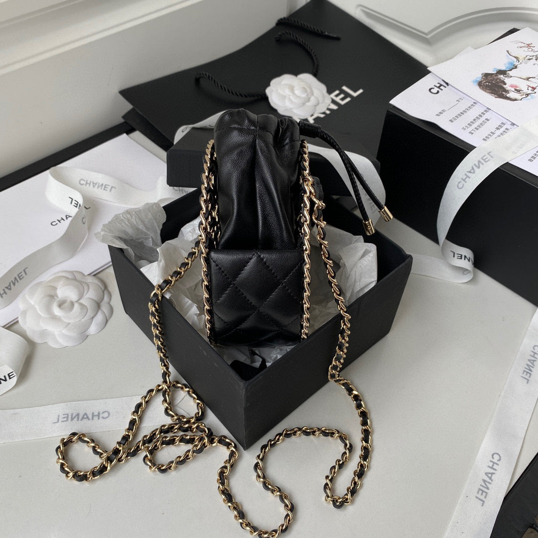 Chanel 2022 Cruise AP2685 Clutch Bag Black | chanel 2022 cruise ap2685 clutch bag black 05
