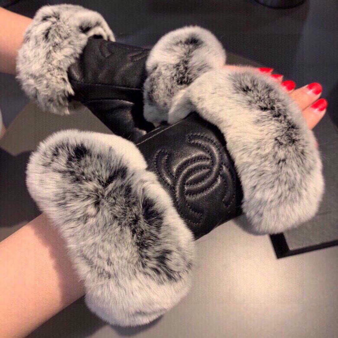 Chanel Women's Gloves Designer Leather Gloves AA8318 | chanel womens gloves designer leather gloves 043