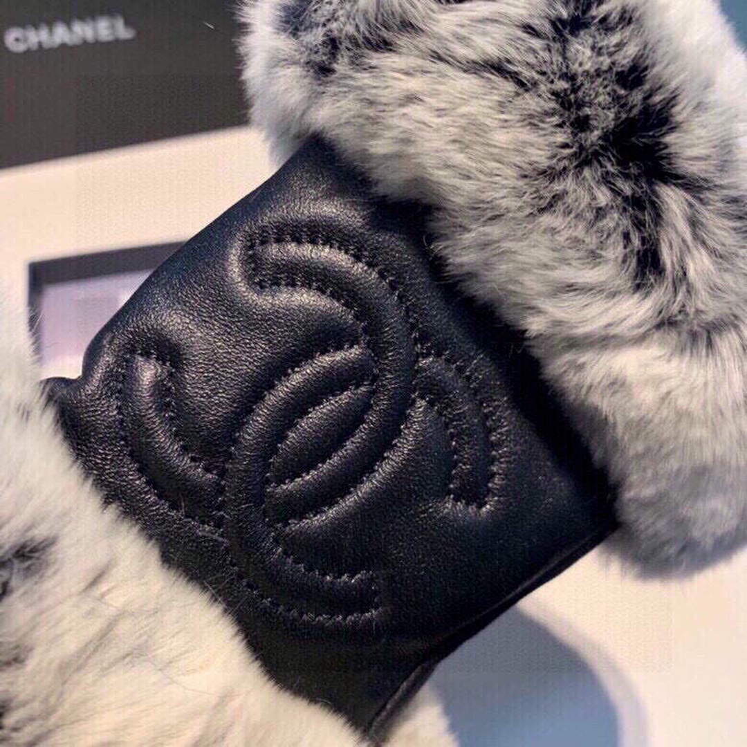 Chanel Women's Gloves Designer Leather Gloves AA8318 | chanel womens gloves designer leather gloves 044
