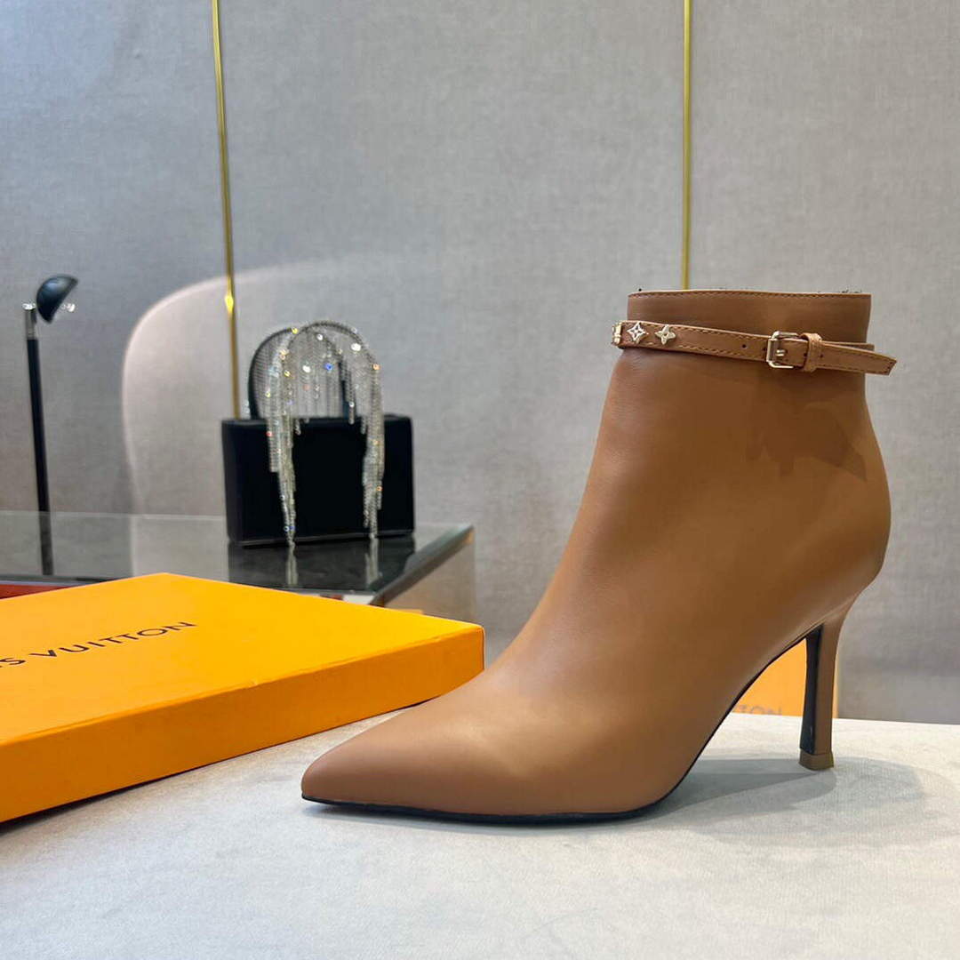 LV 1A9P35 Louis Vuitton Women's Signature Ankle Boot L66527 | lv 1a9p35 louis vuitton womens signature ankle boot 002